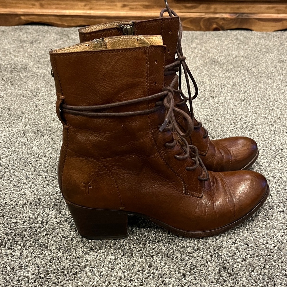 Frye Courtney Lace-Up Heeled Short Boots